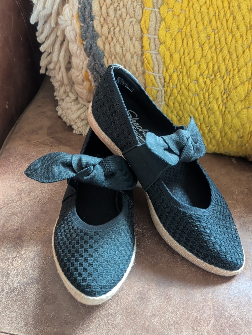 Skechers Memory Foam Black Knit Bow Espadrille Flats